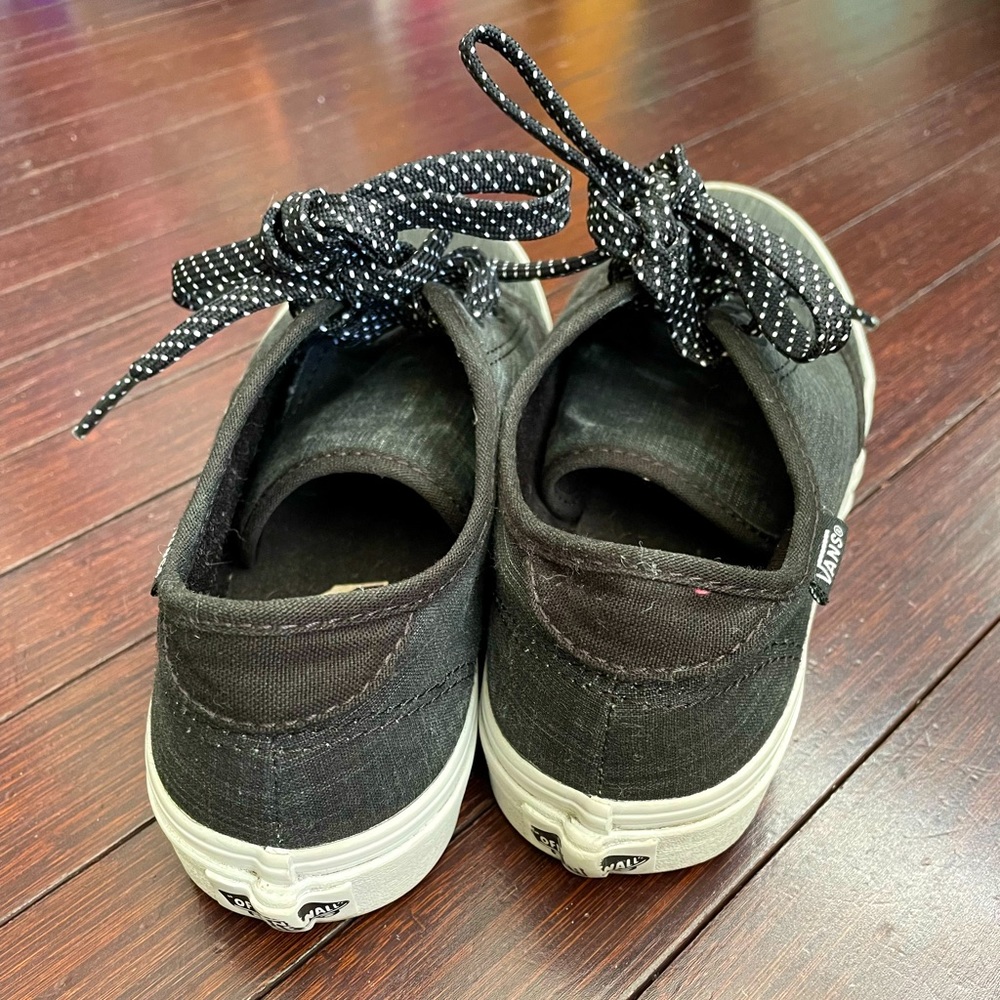 Vans Classic Low Top Skate Sneakers Shoes - Picture 4 of 8